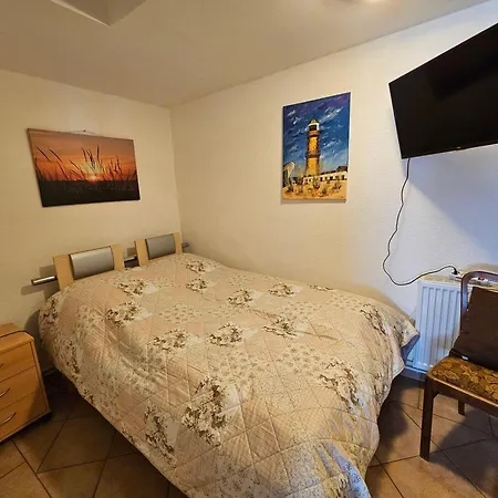 Ferienwohnung-an-der-hummelwiese *